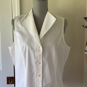 Jones New York White Sleeveless Button-Up Blouse